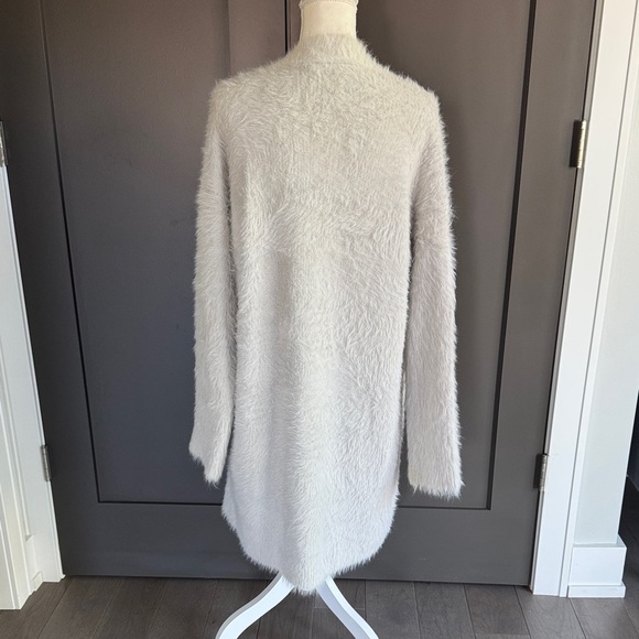 AKIRA Cozy Fuzzy Gray Cardigan Size S/M - Picture 5 of 9
